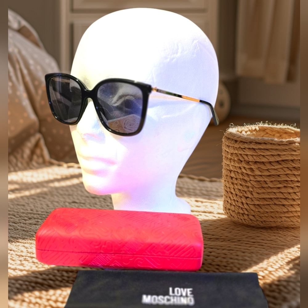 Love Moschino  Womens Polarized Sunglass